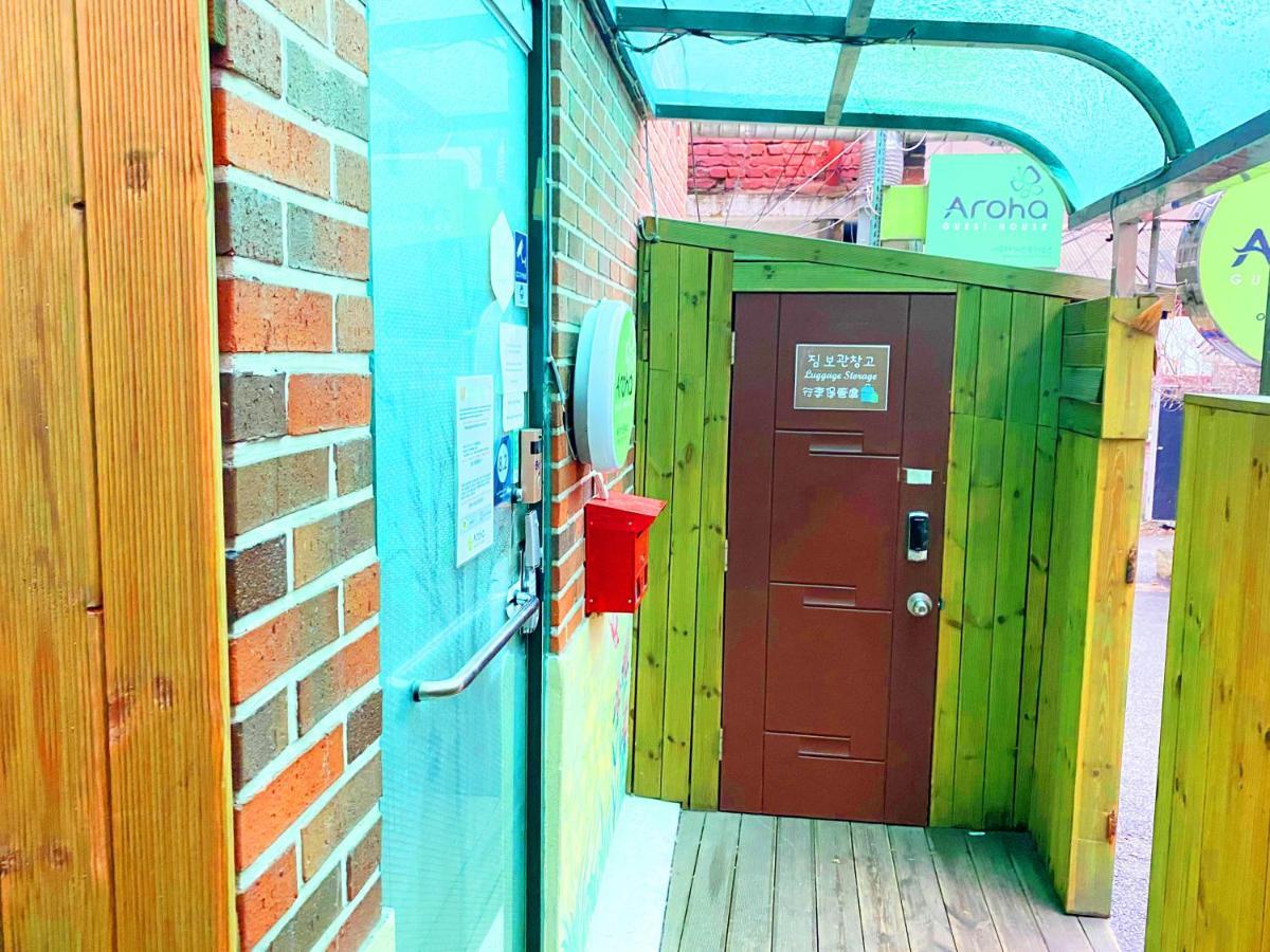 Aroha Guesthouse Seoul Station Bagian luar foto