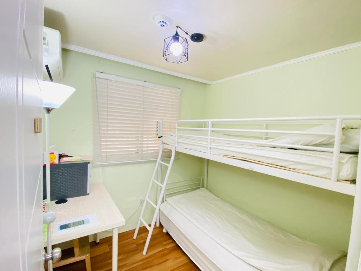 Aroha Guesthouse Seoul Station Bagian luar foto