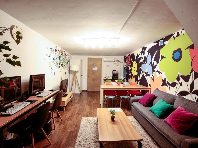 Aroha Guesthouse Seoul Station Bagian luar foto