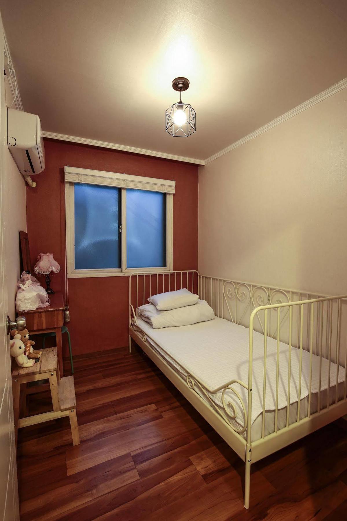 Aroha Guesthouse Seoul Station Bagian luar foto